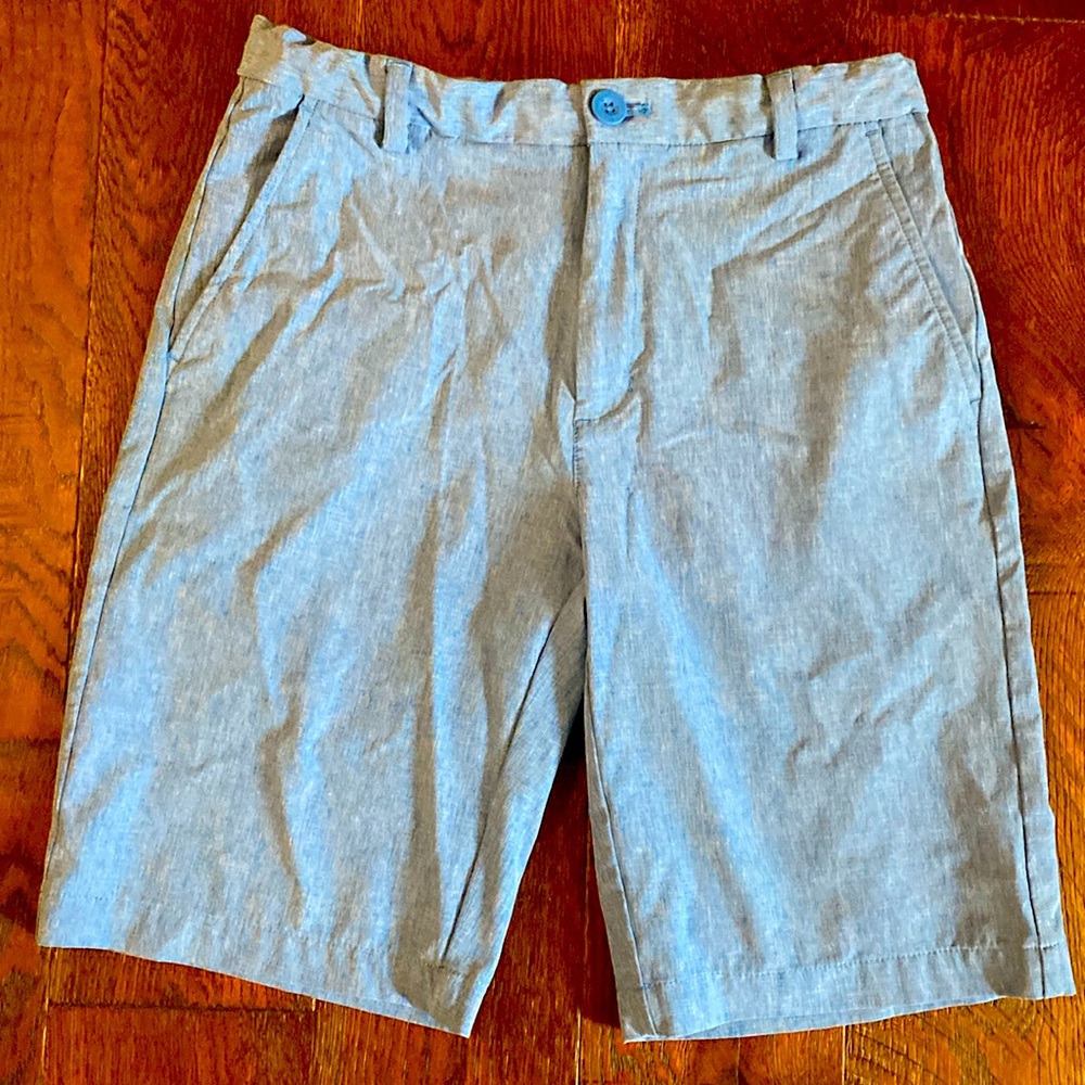 Vineyard Vines, Boys Performance short size 16, Like New